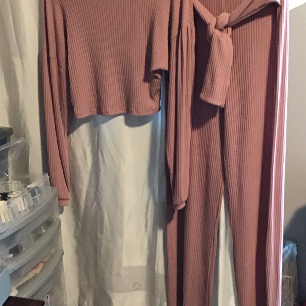 Ribbed Two-Piece Lounge Set in Dusty Rose